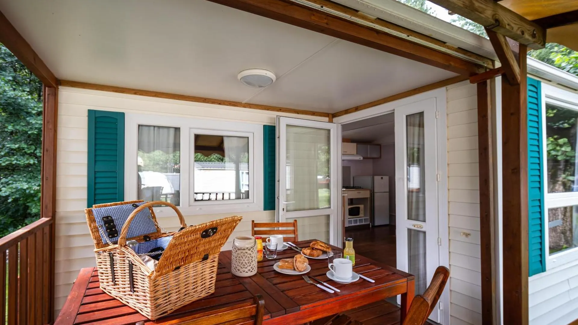 Camping Frontera Bungalow Park Farga de Moles Espagne