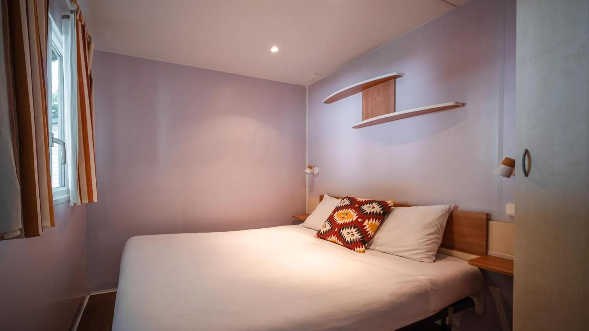 Camping Frontera Bungalow Park Farga de Moles