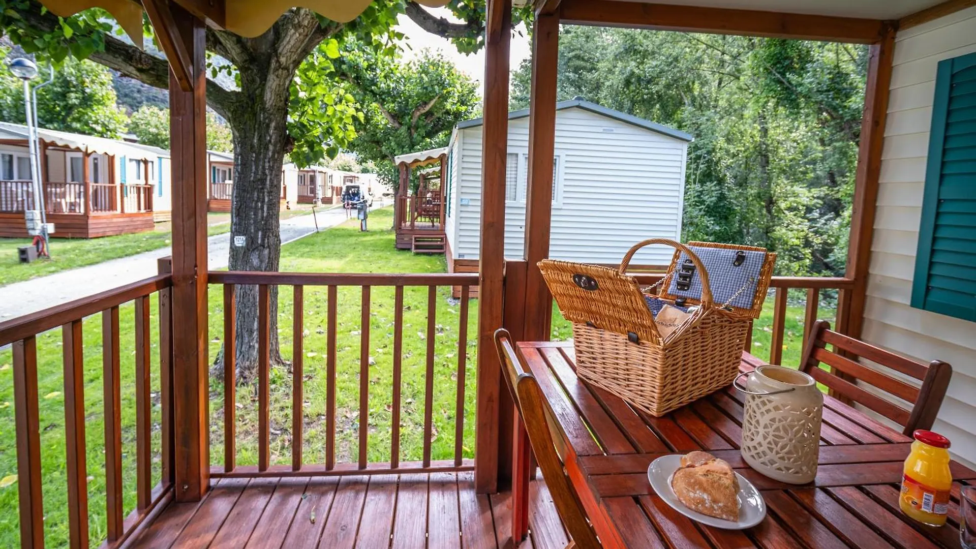 Frontera Bungalow Park Farga de Moles