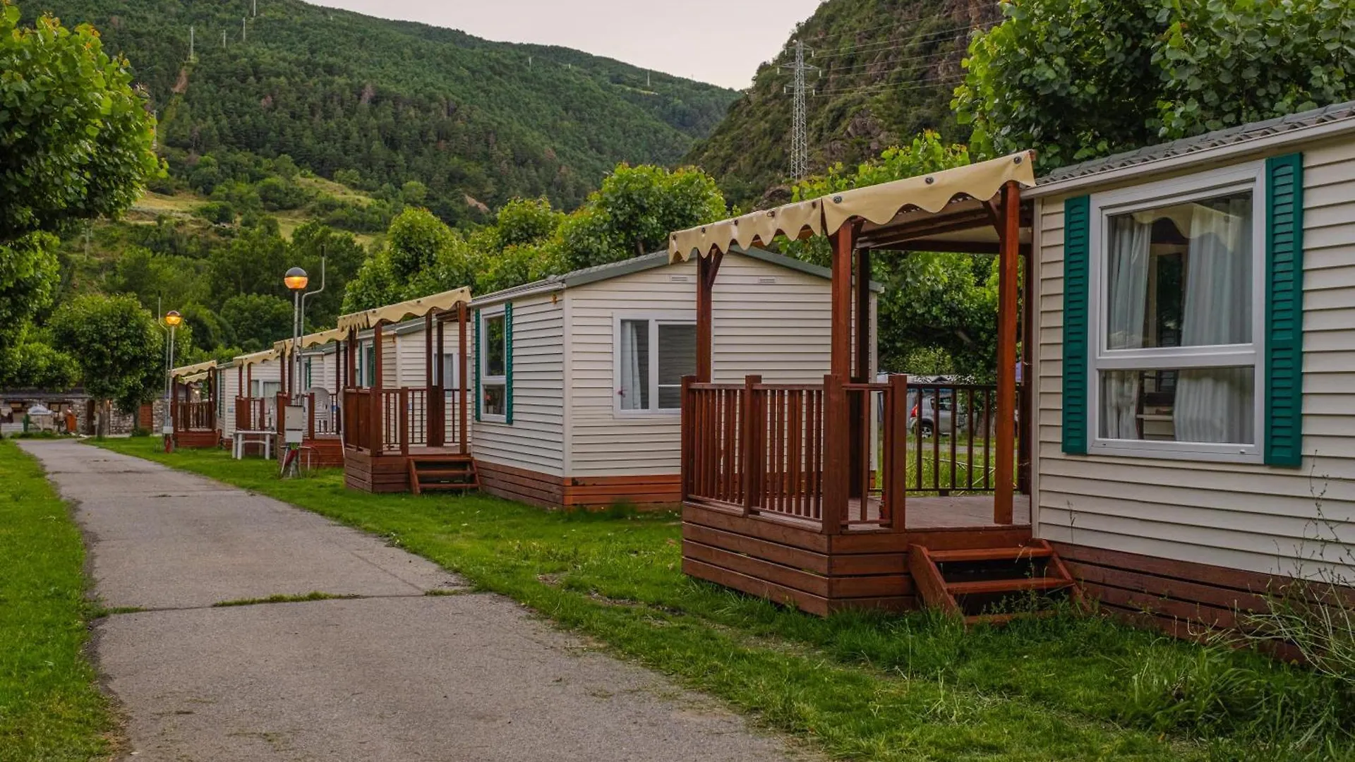 Frontera Bungalow Park Farga de Moles