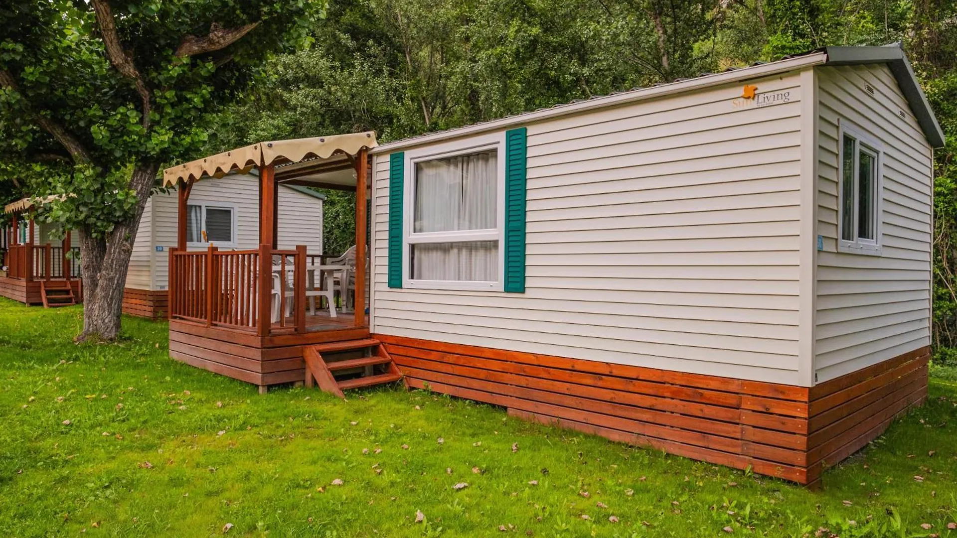 Campsite Frontera Bungalow Park Farga de Moles