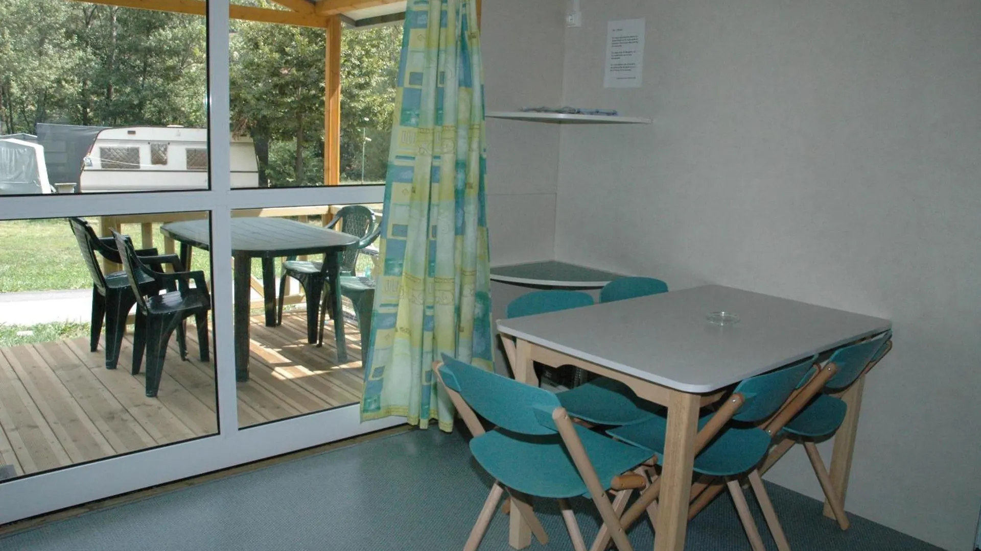 Frontera Bungalow Park Farga de Moles